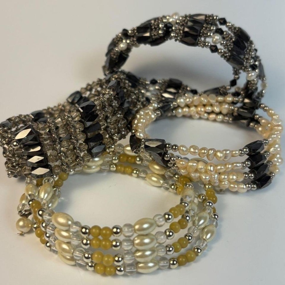 Hematite and ferromagnetic beads on extra long strands - Picture 6 of 7